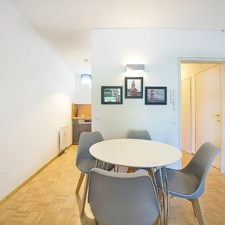 Apartment Terrace *